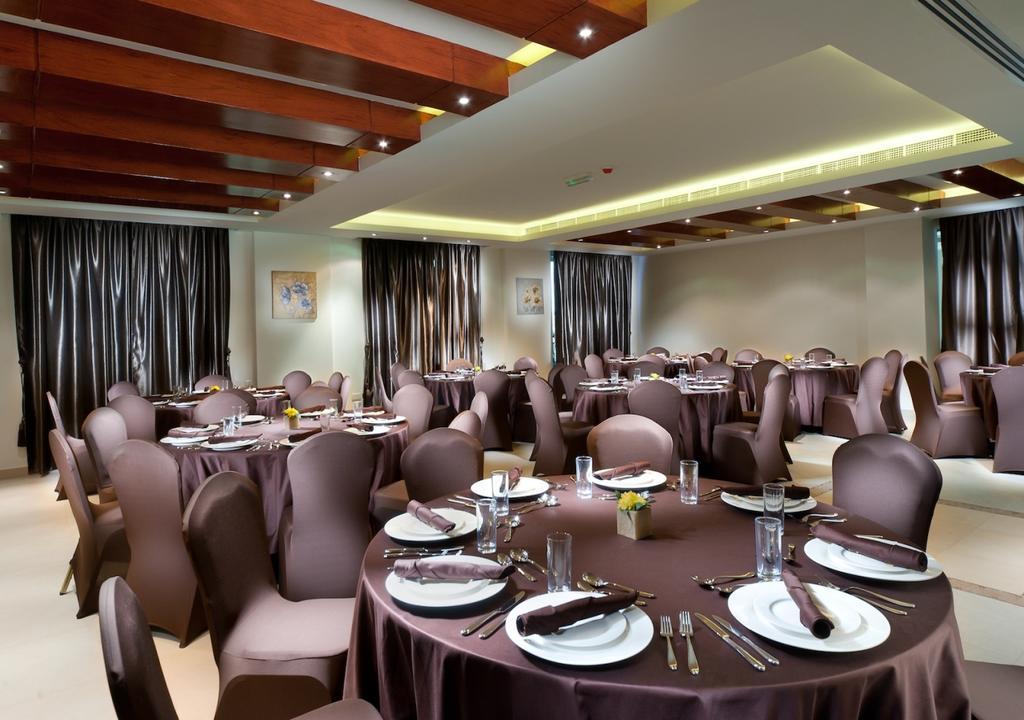 Al Hail Waves Hotel Managed By Centara Maskat Exteriér fotografie