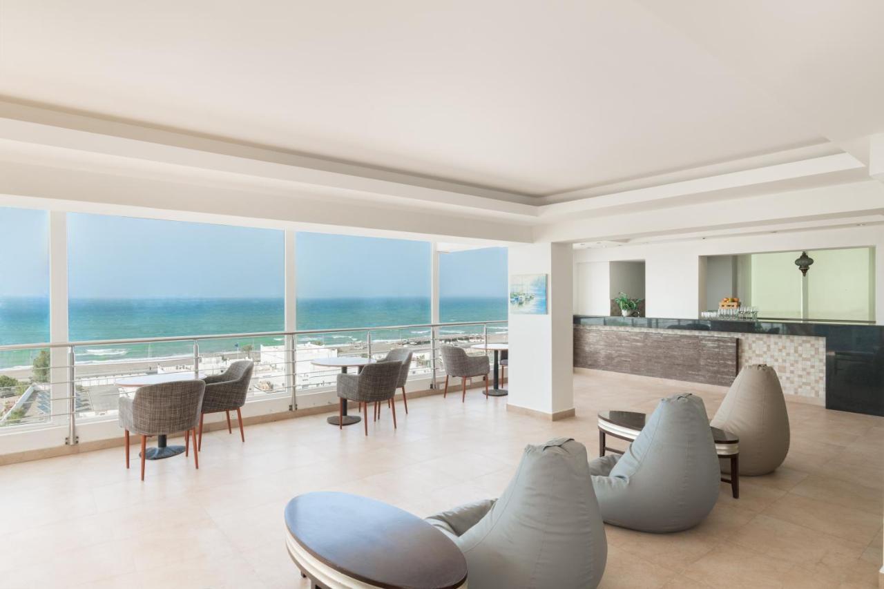 Al Hail Waves Hotel Managed By Centara Maskat Exteriér fotografie