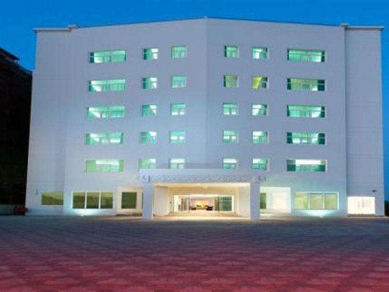 Al Hail Waves Hotel Managed By Centara Maskat Exteriér fotografie
